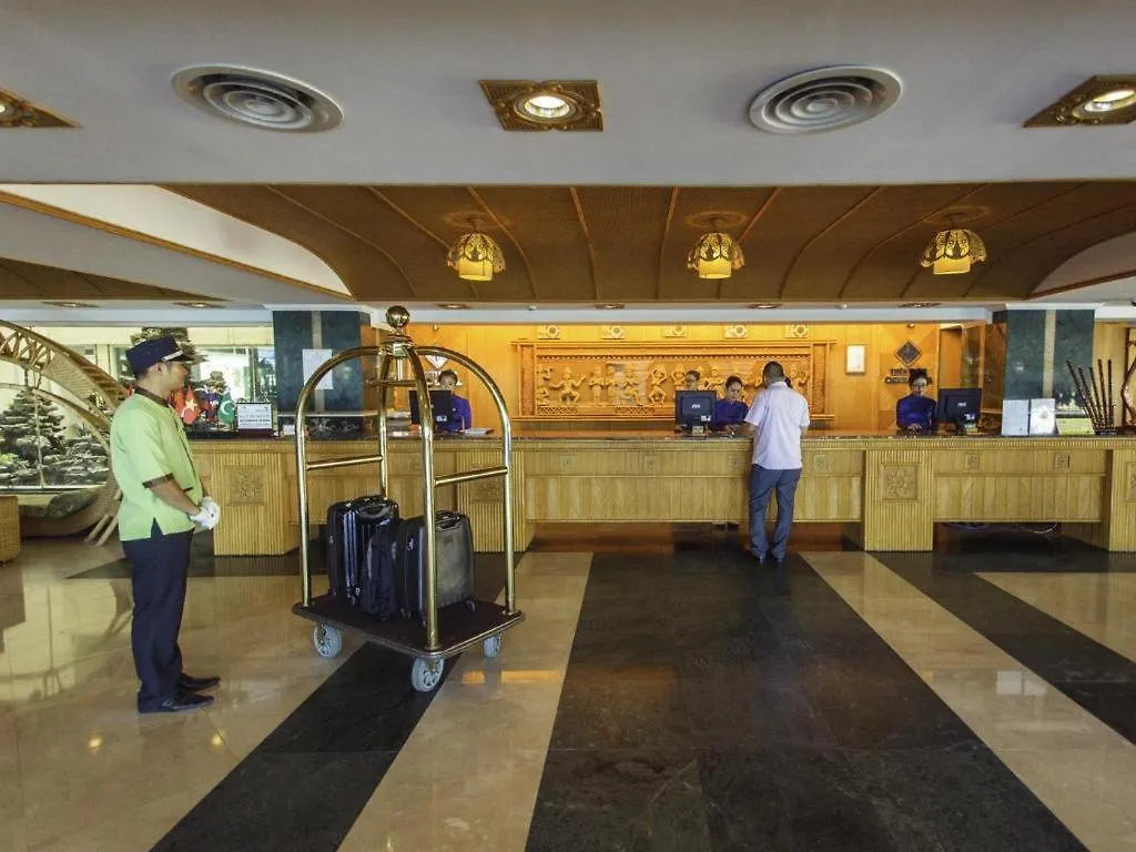 Senriver Hotel Da Nang 4*,