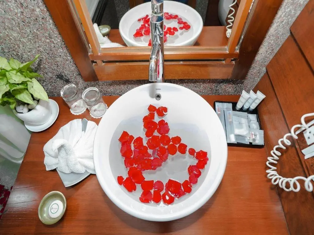 ****  Senriver Hotel Da Nang Vietnam