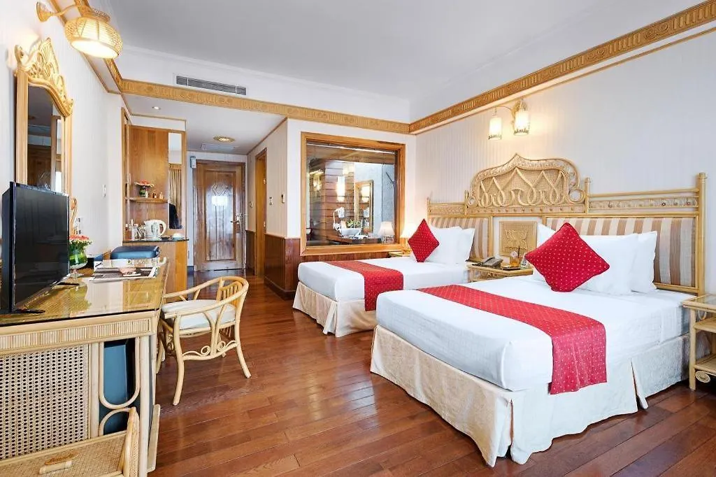 Senriver Hotel Da Nang 4*,